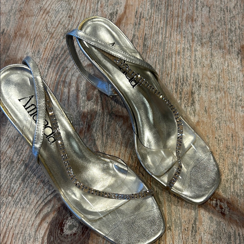 Vintage Metallic Silver Slingback Sandals with Crystal, Lucite heels never worn